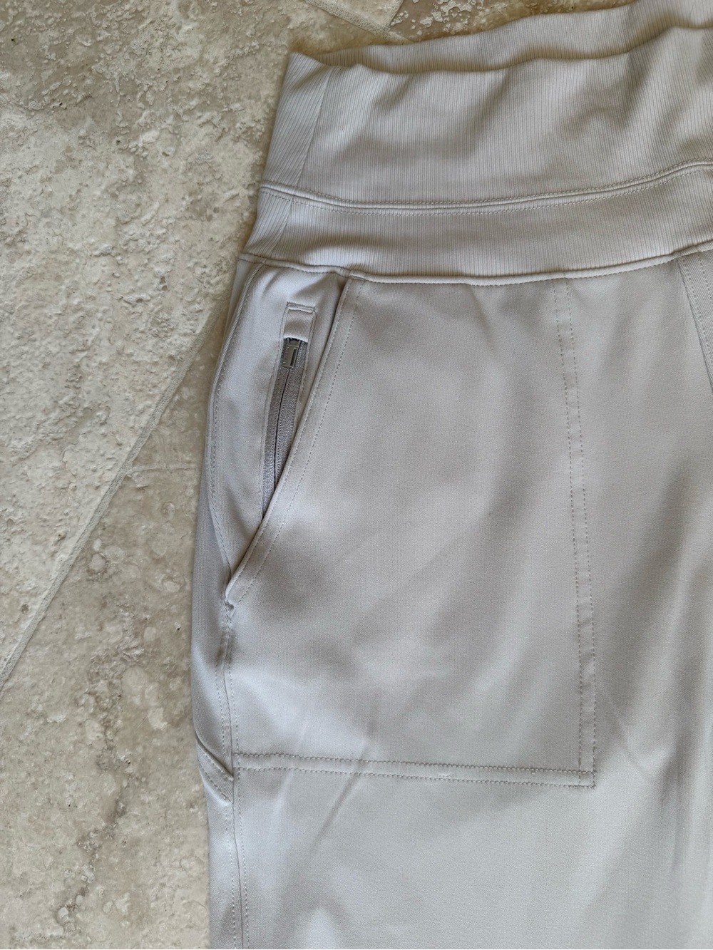 Athleta Venice High Rise Jogger Tan Size S/P - Picture 3 of 9